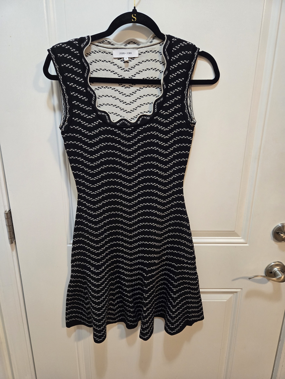 John + Jenn Black & White Wave-Trim Knit Mini Dress